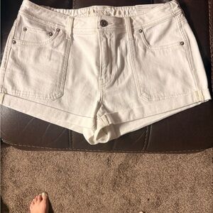 NWT American Eagle Outfitters White & Cream Jean Shorts size 8